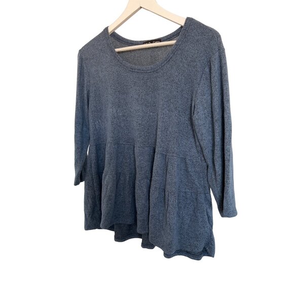 Kim & Cami Buttery Soft Top - Picture 4 of 5